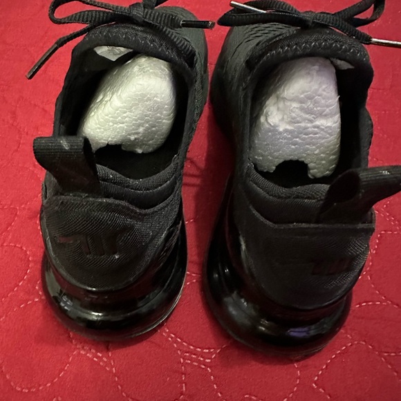 Nike sneakers - Picture 6 of 7